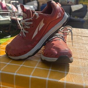 ALTRA Women's Lone Peak 6 Running Shoe, Red/orange Size 9 .5Hiking Trail